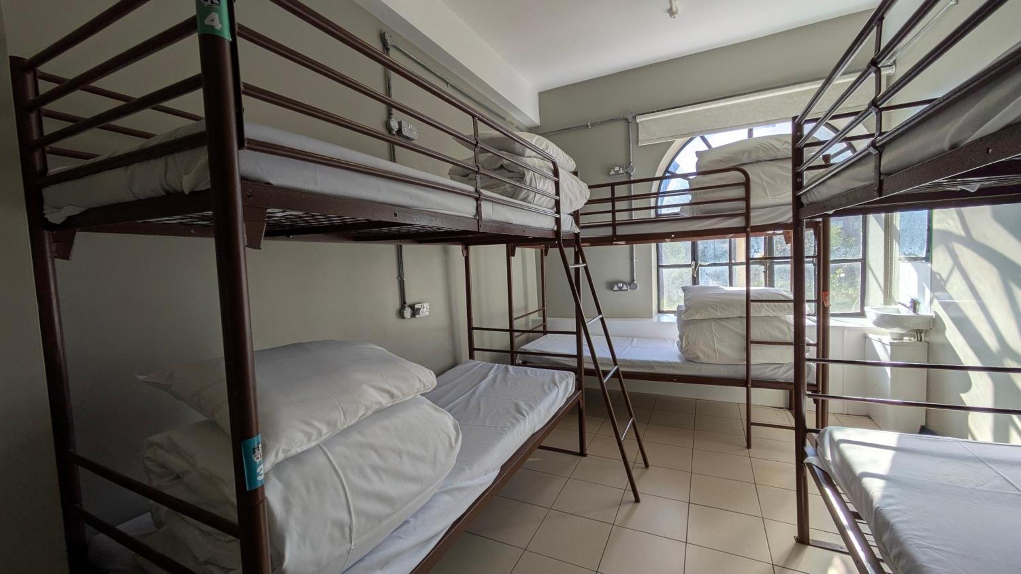 Rest Up Hostel Лондон Экстерьер фото